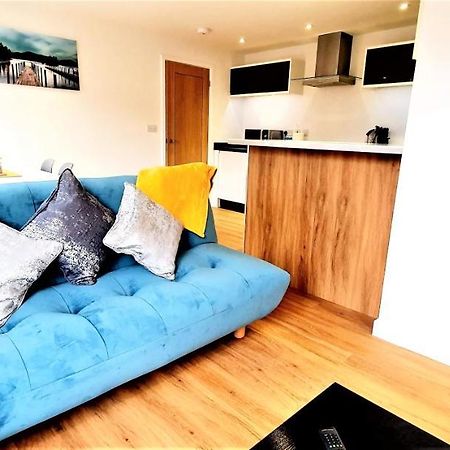 Cliftonville Heights - 2 Bed Home Away From Home นอร์ทแธมป์ตัน ภายนอก รูปภาพ