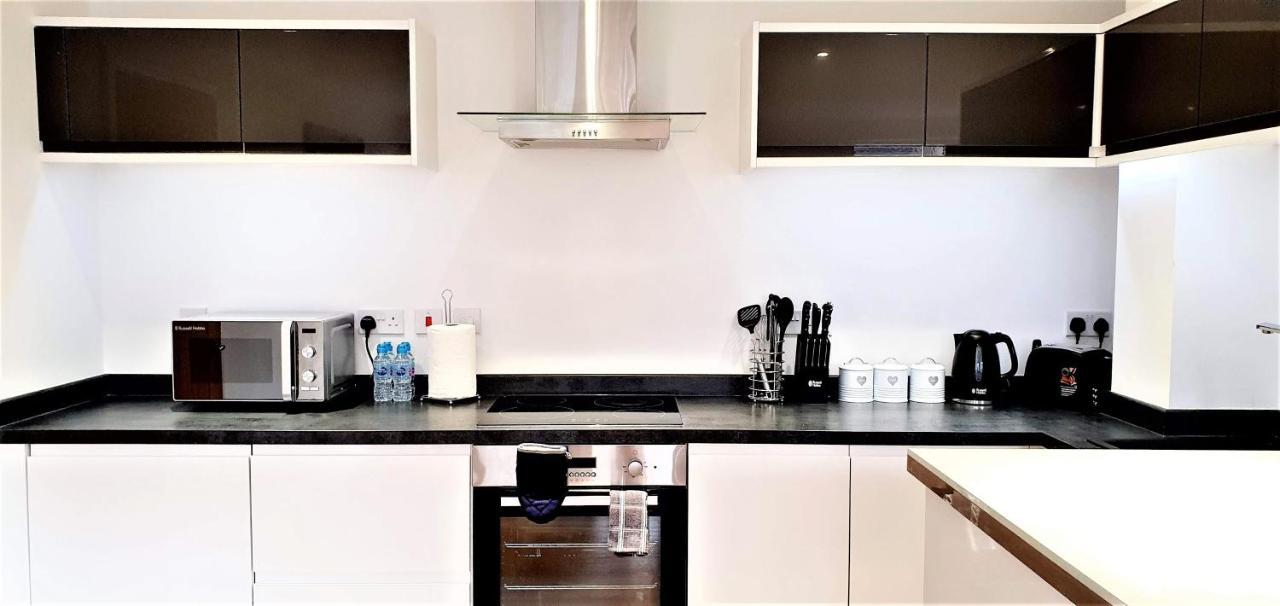 Cliftonville Heights - 2 Bed Home Away From Home นอร์ทแธมป์ตัน ภายนอก รูปภาพ