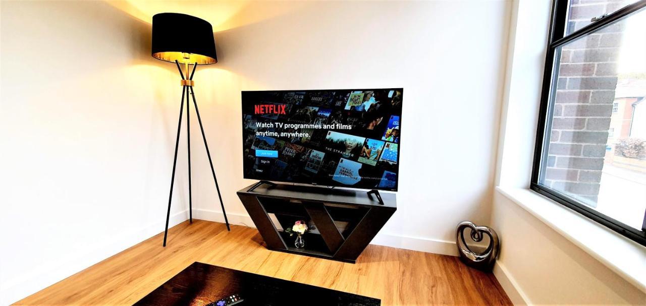 Cliftonville Heights - 2 Bed Home Away From Home นอร์ทแธมป์ตัน ภายนอก รูปภาพ